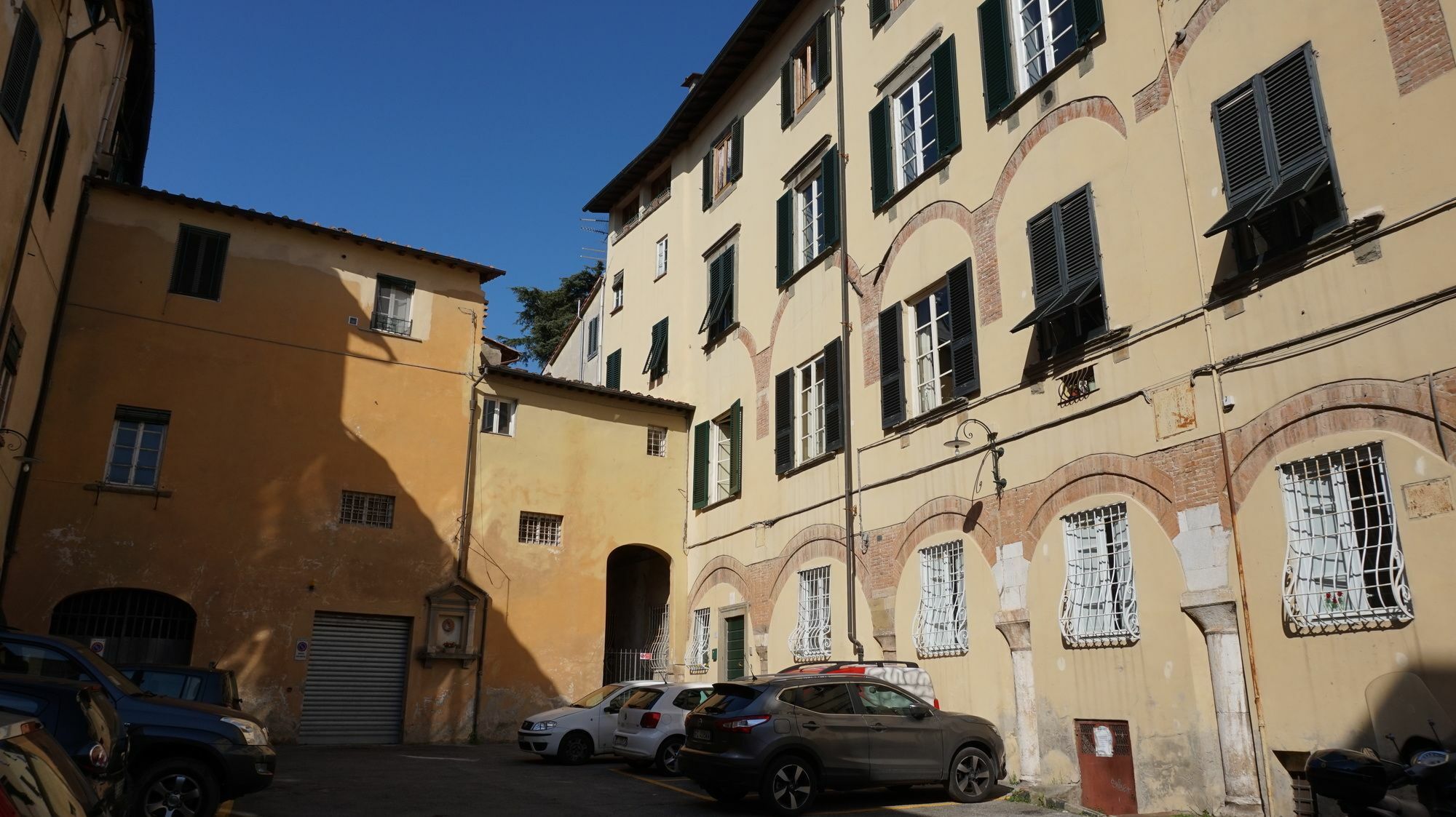 Residenza Alla Cattedrale Lucca Exterior foto